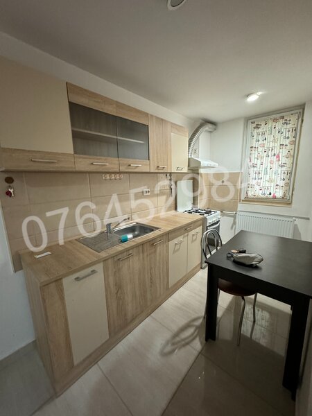 Sos. Colentina 70 vizavi de scoala 39, 3 min. Mc Donald's 200 metri Fundeni