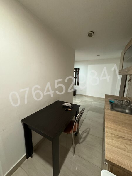 Sos. Colentina 70 vizavi de scoala 39, 3 min. Mc Donald's 200 metri Fundeni