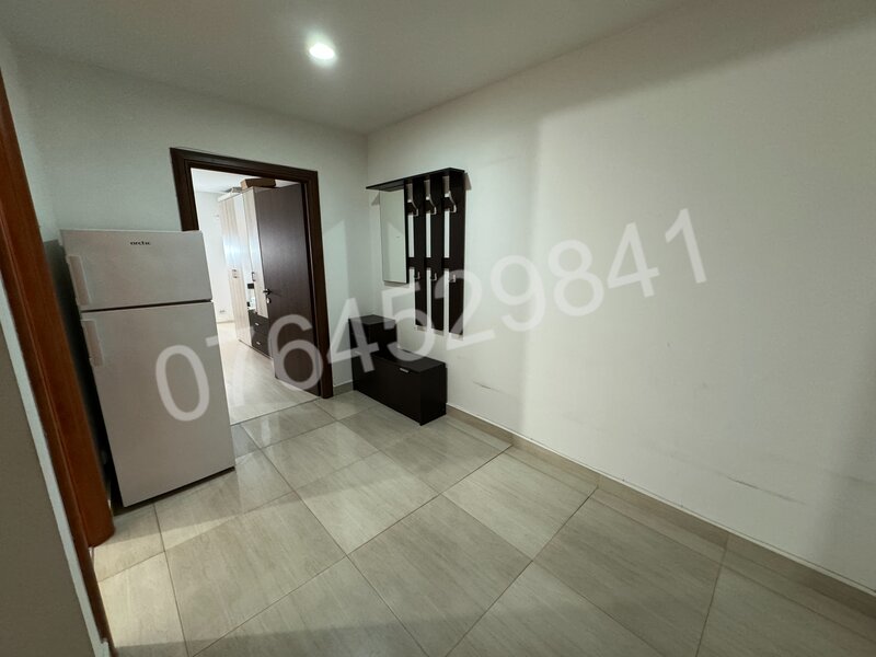 Sos. Colentina 70 vizavi de scoala 39, 3 min. Mc Donald's 200 metri Fundeni